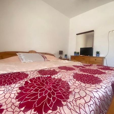 AMPLIO y CÉNTRICO APARTAMENTO CON APARCAMIENTO GRATUITO ALREDEDOR Fuengirola Exterior foto
