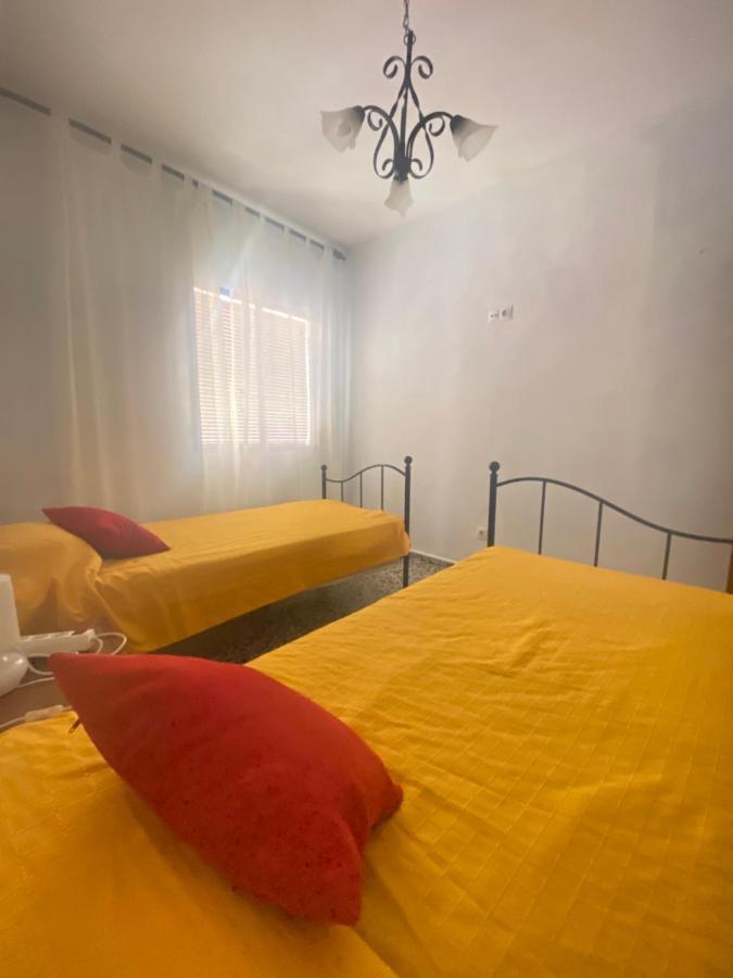 AMPLIO y CÉNTRICO APARTAMENTO CON APARCAMIENTO GRATUITO ALREDEDOR Fuengirola Exterior foto