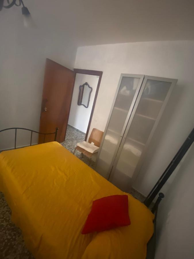 AMPLIO y CÉNTRICO APARTAMENTO CON APARCAMIENTO GRATUITO ALREDEDOR Fuengirola Exterior foto