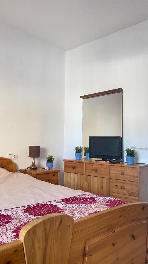 AMPLIO y CÉNTRICO APARTAMENTO CON APARCAMIENTO GRATUITO ALREDEDOR Fuengirola Exterior foto