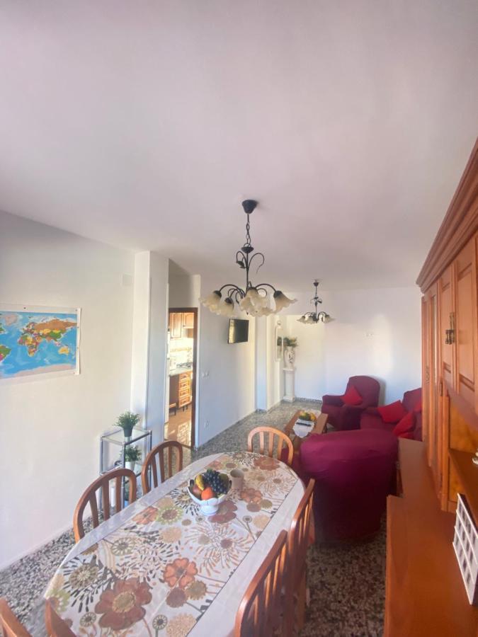 AMPLIO y CÉNTRICO APARTAMENTO CON APARCAMIENTO GRATUITO ALREDEDOR Fuengirola Exterior foto