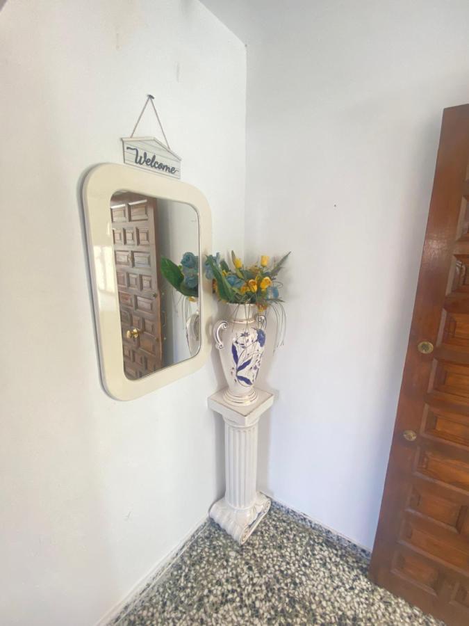 AMPLIO y CÉNTRICO APARTAMENTO CON APARCAMIENTO GRATUITO ALREDEDOR Fuengirola Exterior foto